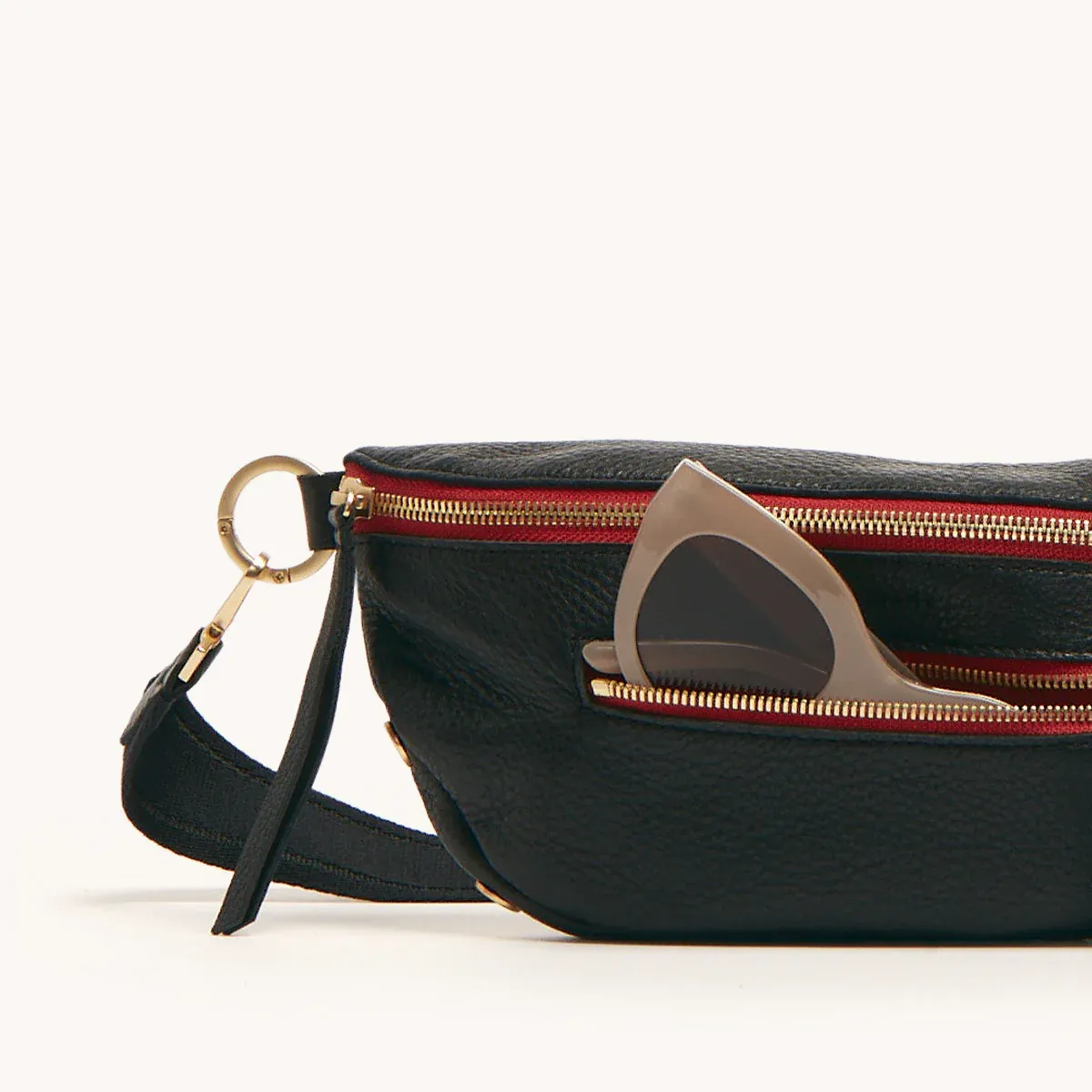 CHARLES CROSSBODY MED IN BLACK/BRUSHED GOLD RED ZIP