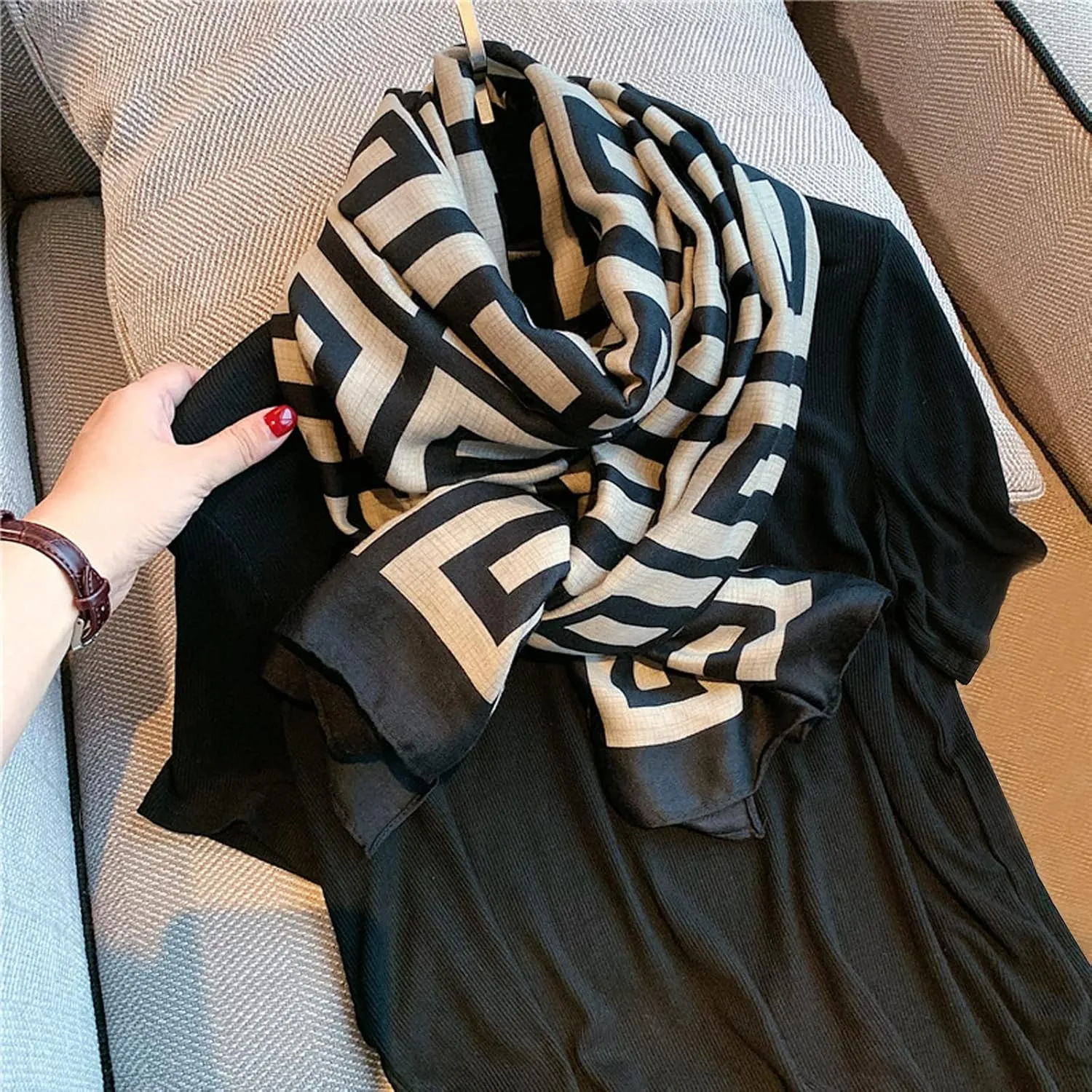 Cotton and Linen Hand Feel Scarfs for Women, Long Shawl, Lightweight and Soft, Suitable for All Season