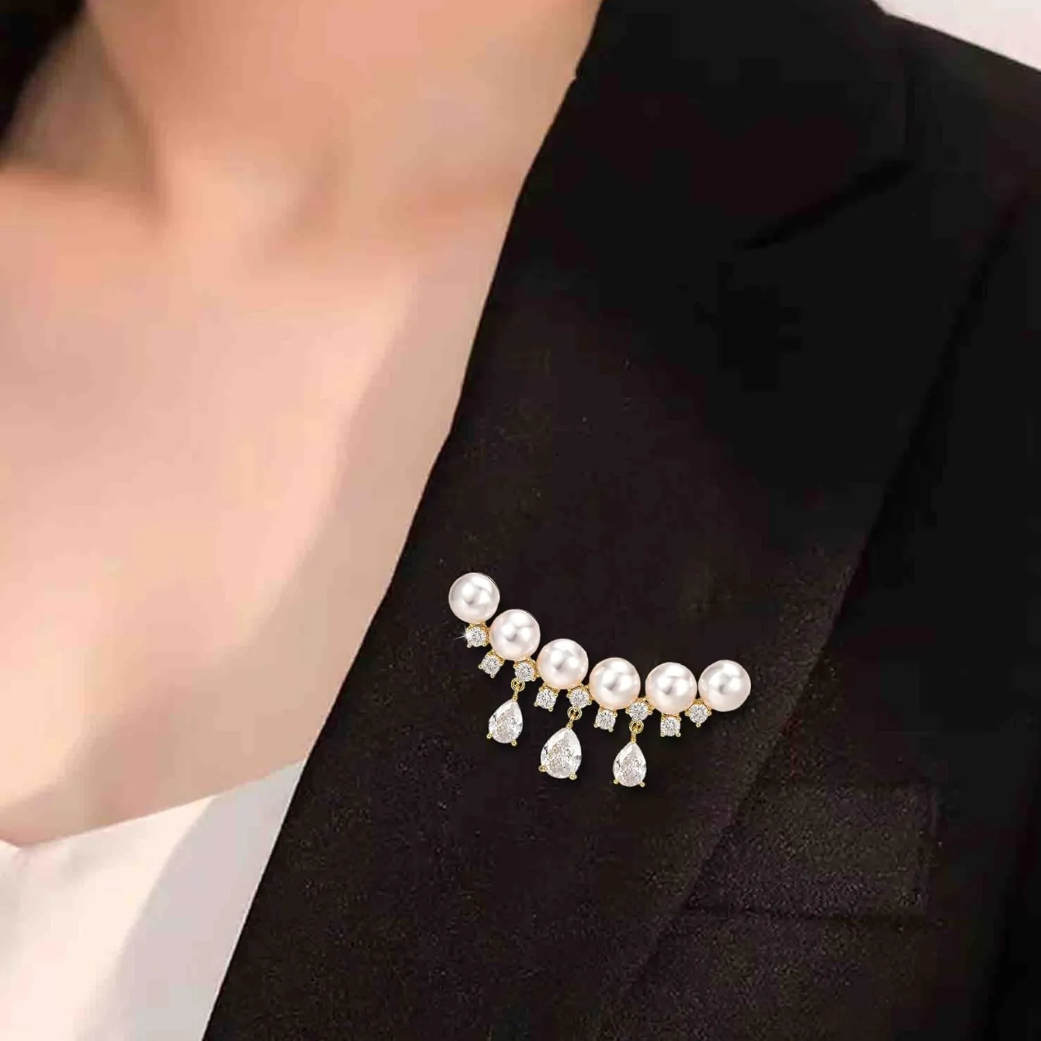 Gold Crystal Flower Wreath Brooches for Womne Elegant Rhinestone Pearl Floral Brooch Pins Fashion Jewelry Brooch pin Accessories for Women Gift