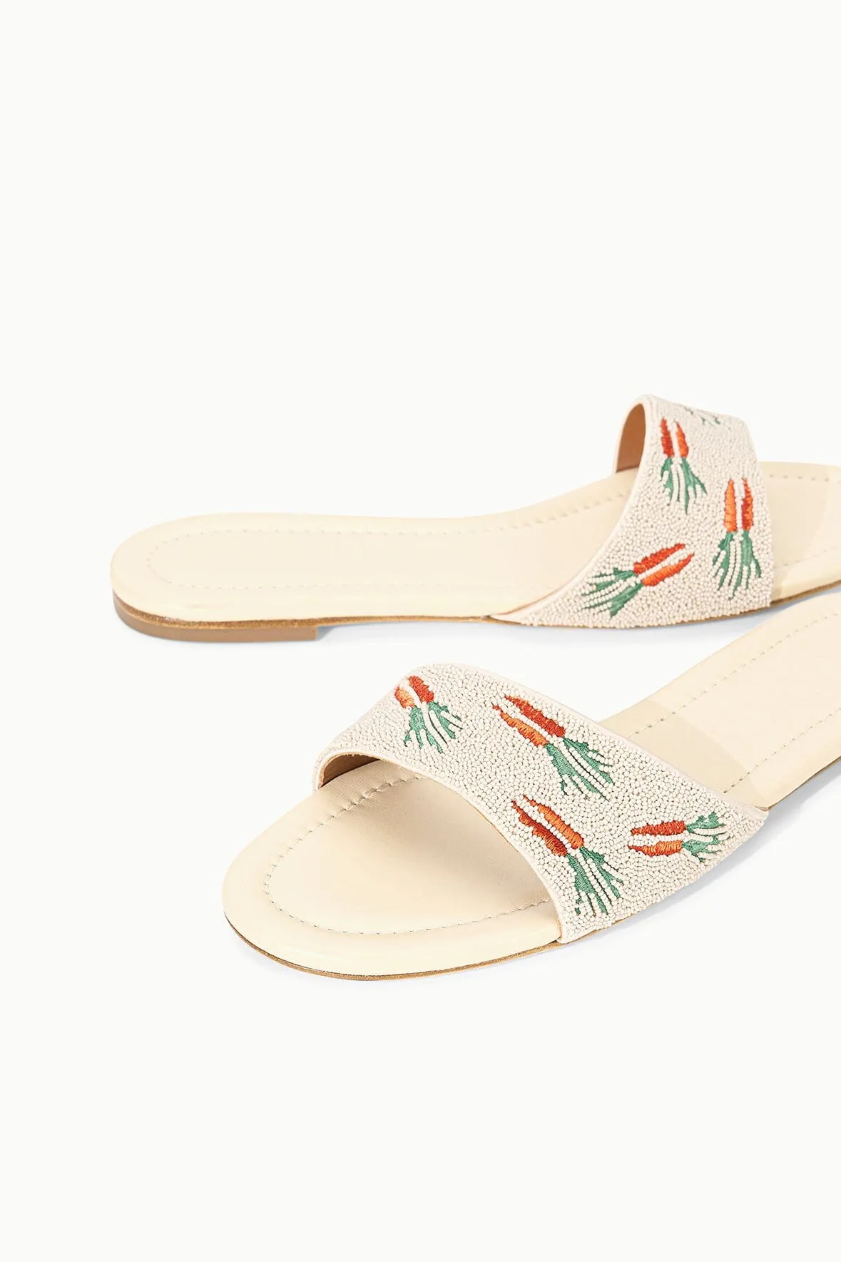 GRACIE FLAT | CARROT CAKE