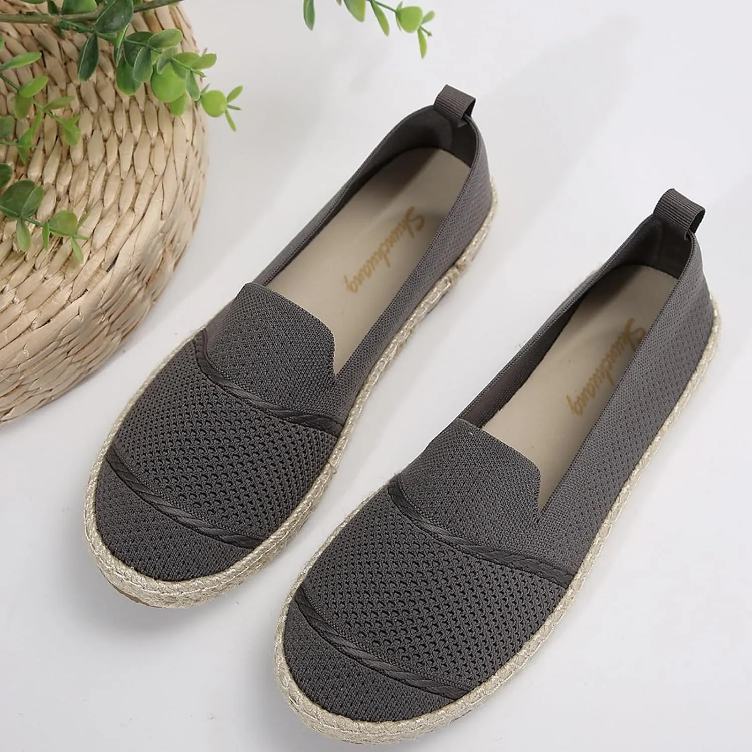 Ladies Slip on Loafer Shoes Womens Flats Dress Shoes Casual Comfortable Mesh Breathable Slip on Shoes Walking Sneakers