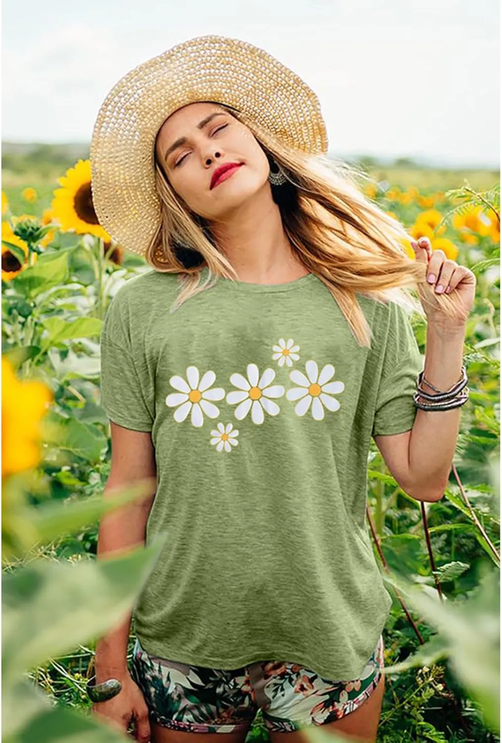 LUKYCILD Daisy Shirts for Women Graphic Tees for Women Short Sleeve Summer Shirt Tops Faith Shirts