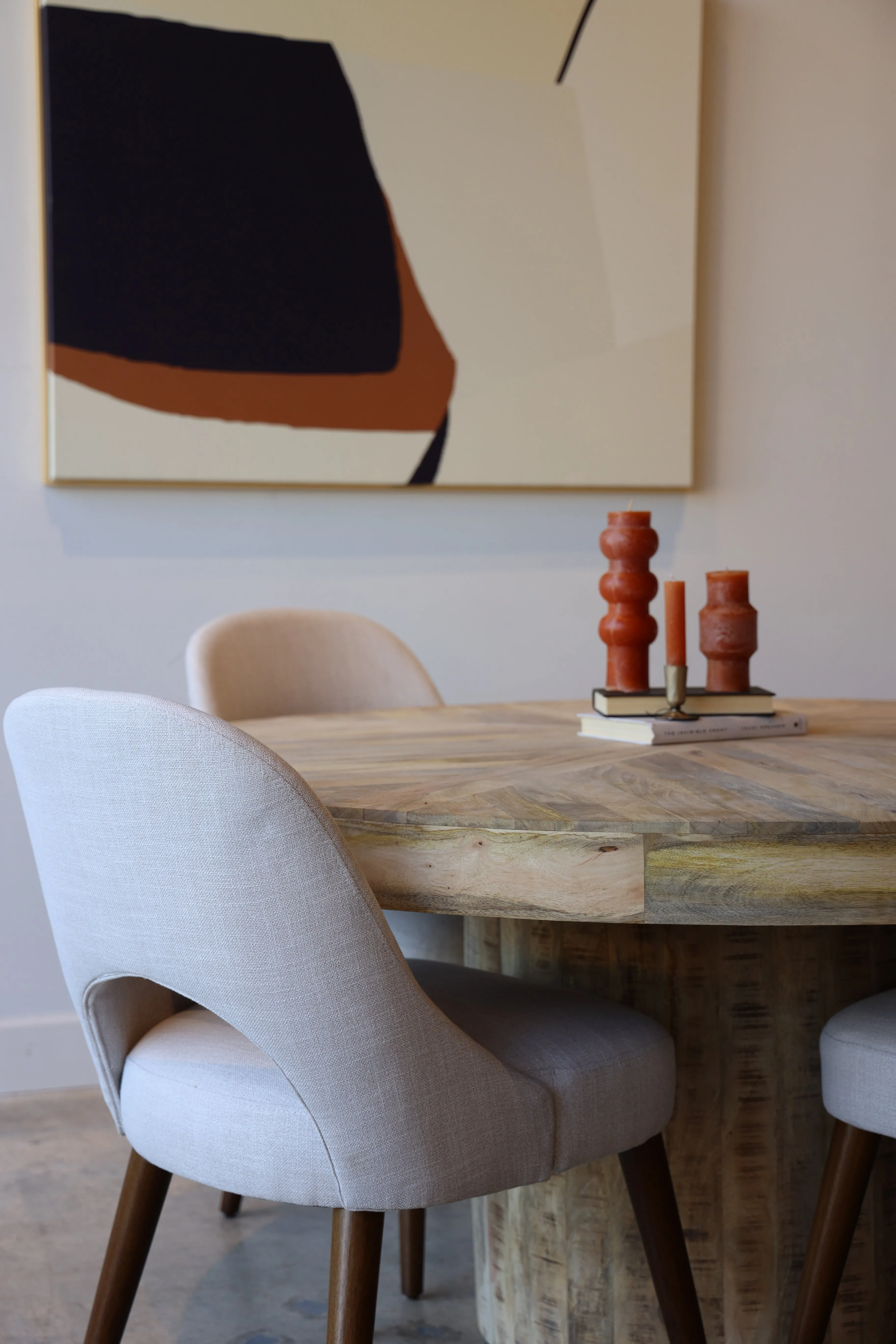 Maison Dining Table