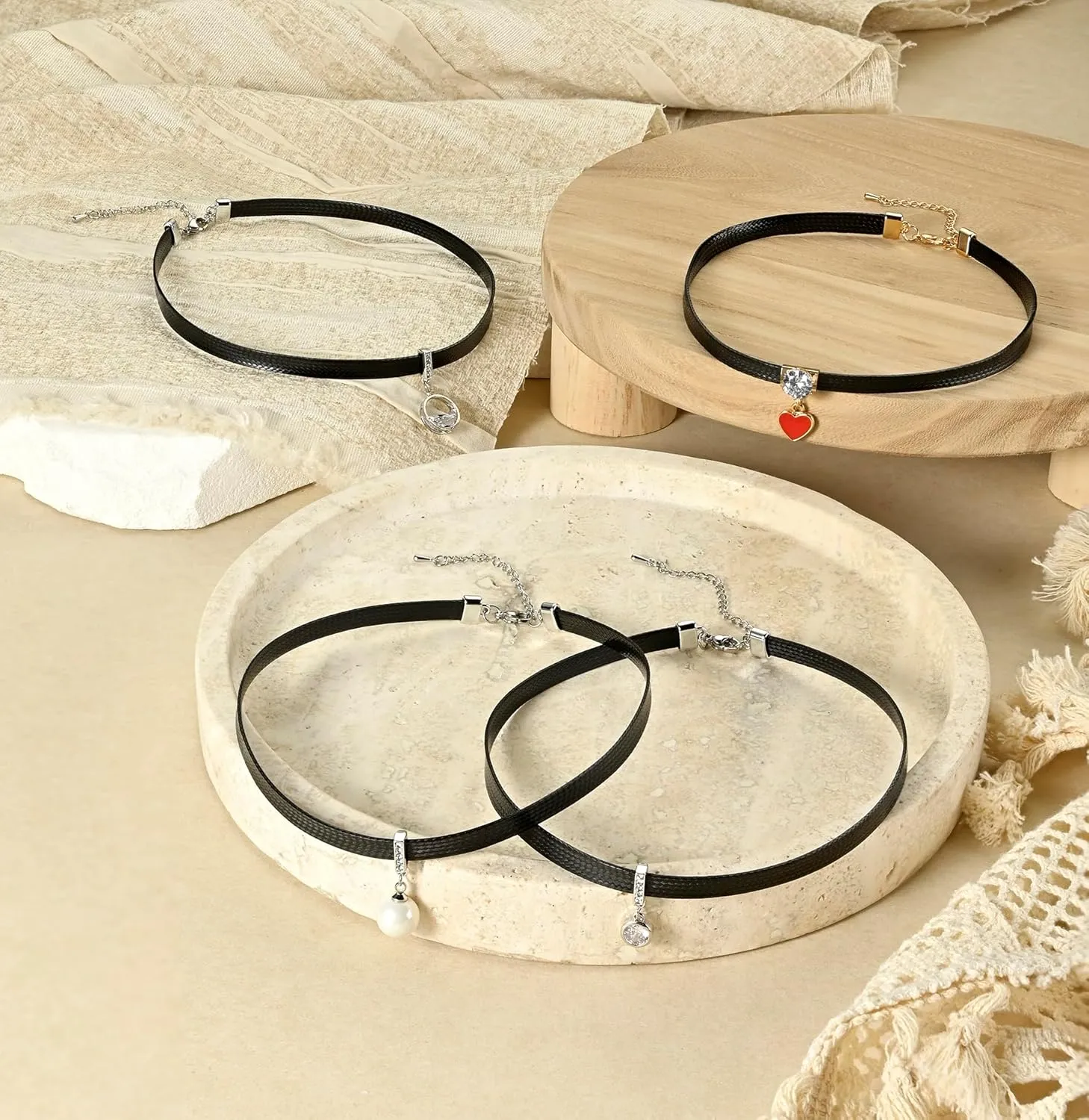 MOOSKI Black Choker Necklace for Women,Adjustable Leather Velvet Choker Collar Pendant Necklace, Goth Jewelry Gifts.