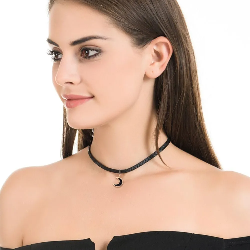 MOOSKI Black Choker Necklace for Women,Adjustable Leather Velvet Choker Collar Pendant Necklace, Goth Jewelry Gifts.