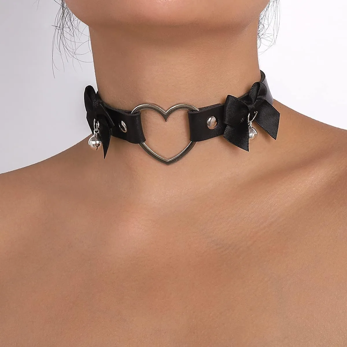 NIQIPOK Punk Heart Leather Choker Necklace Goth Butterfly PU Collar Necklace for Women Love Heart Adjustable Leather Choker Halloween Goth Jewelry