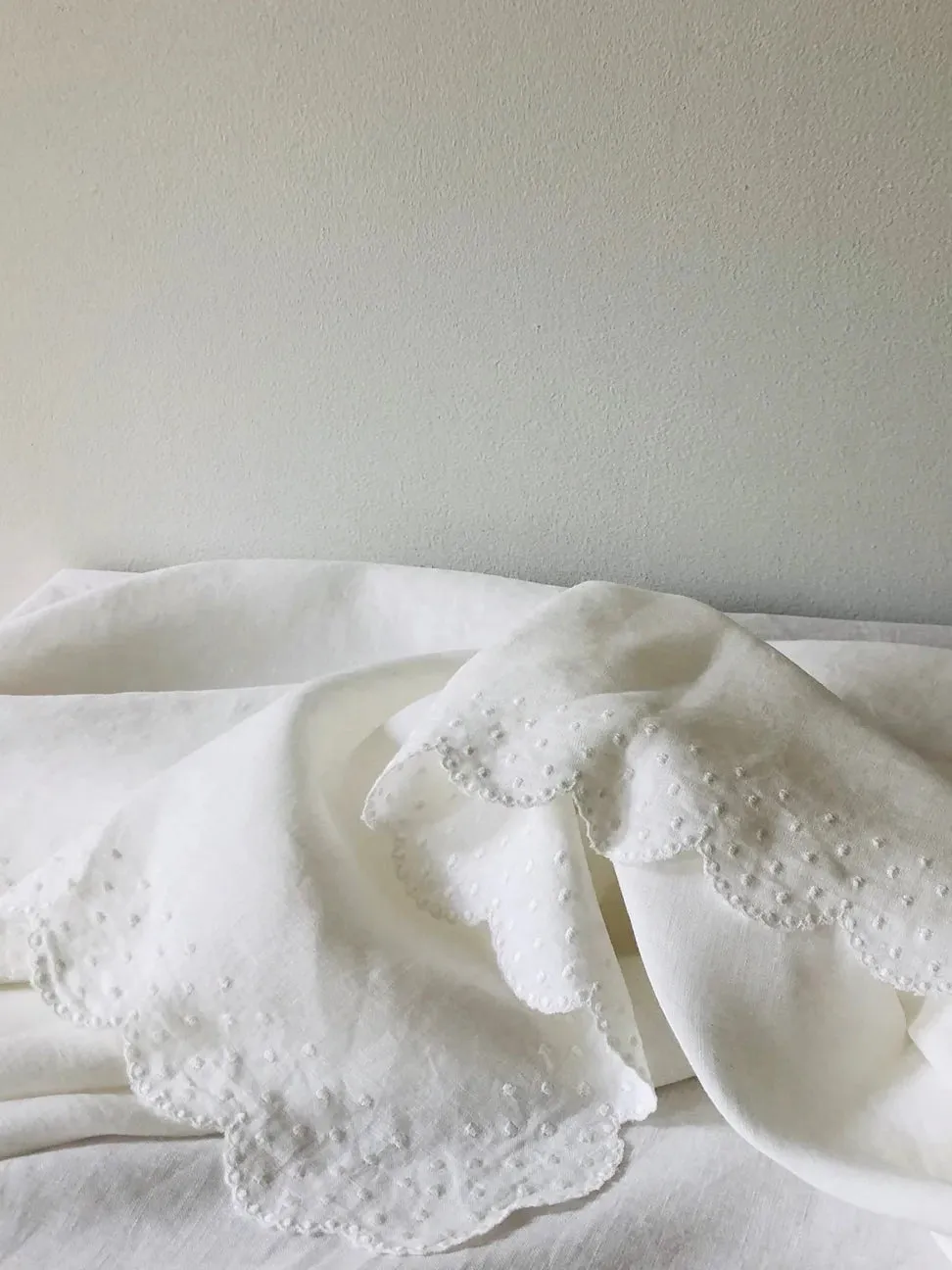 Sofia Linen Tablecloth